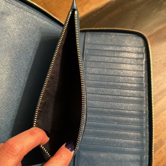 Prada Organizer - Saffiano Leather Round Zipper Long Wallet - Picture 5 of 14